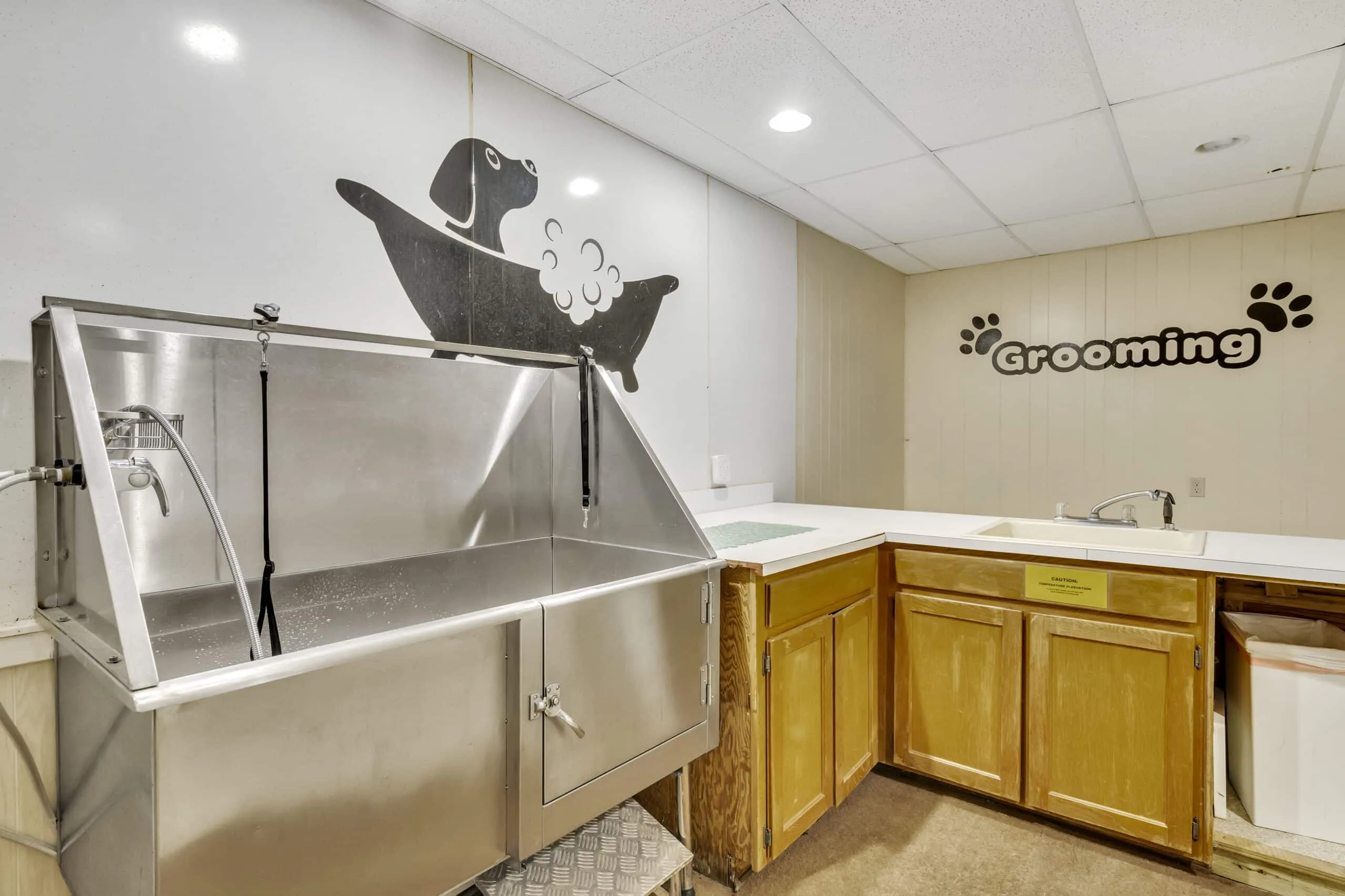 The pet wash station at Waggin' Tail Ranch RV Resort, a pet-friendly RV resort in North Texas