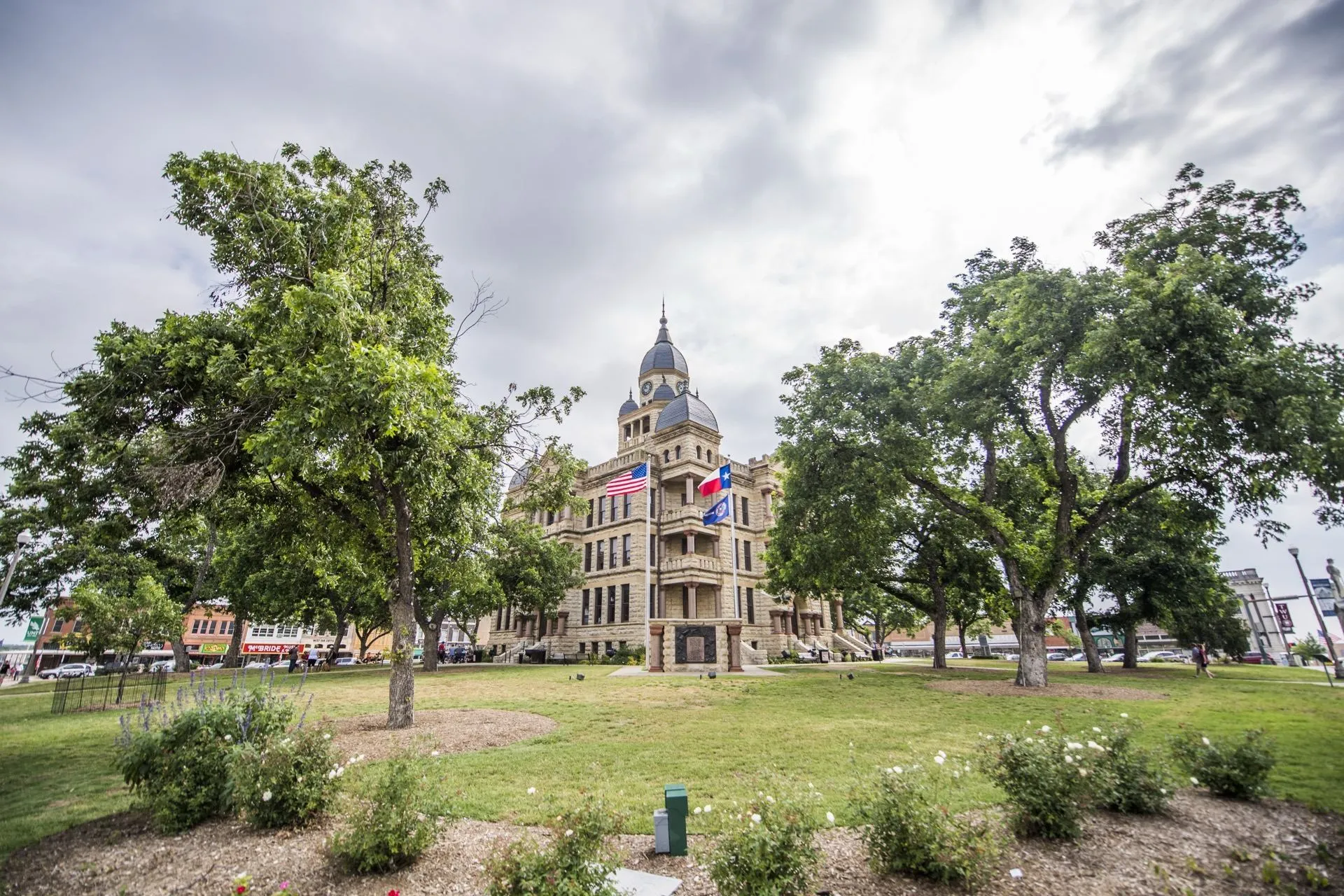 Denton, TX · Historic Square, Arts Scene & Live Music