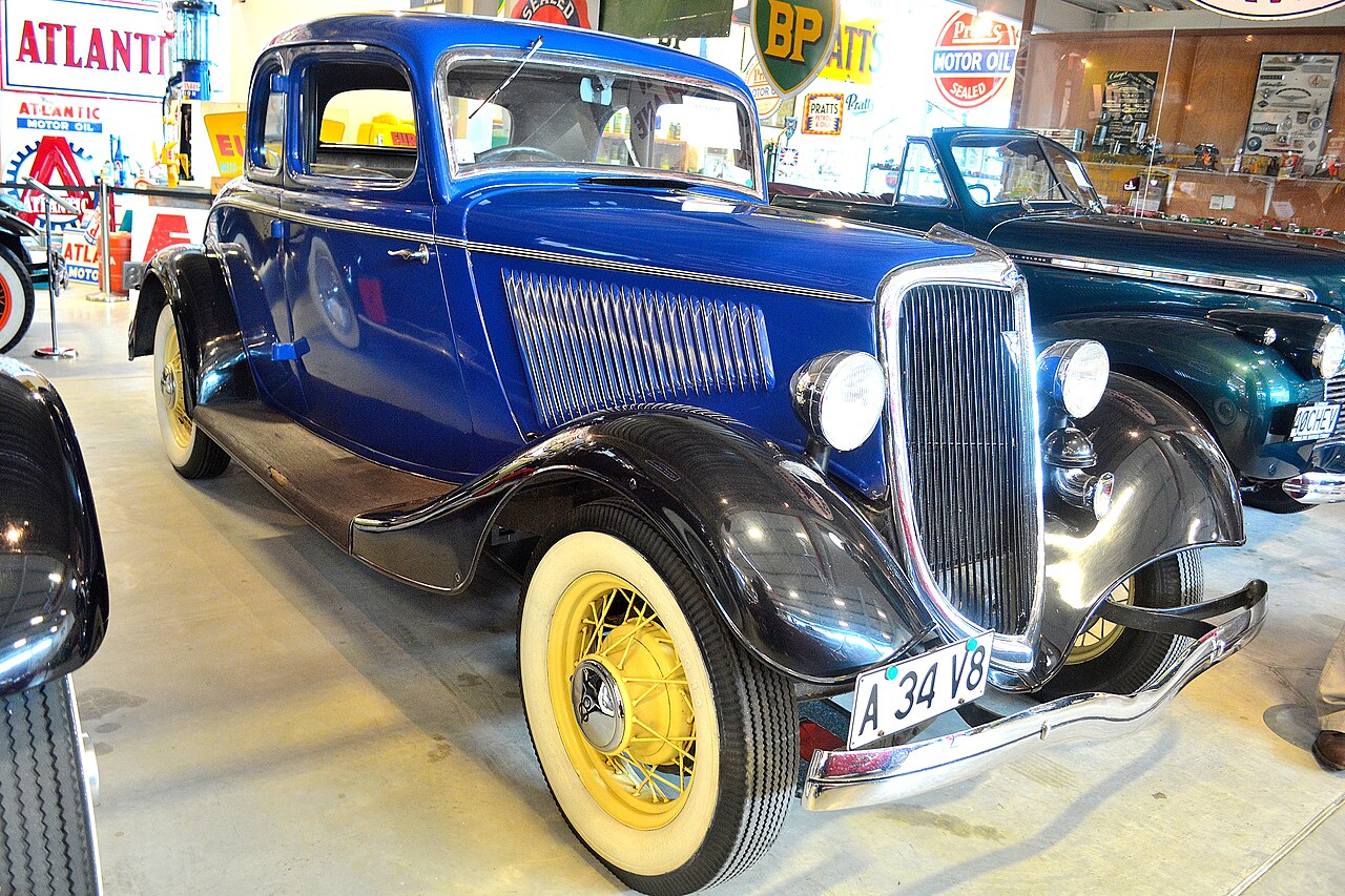 A 1934 Ford V-8 five-window coupe, the model Bonnie and Clyde were known for, of the era shown at Bonnie & Clyde Days