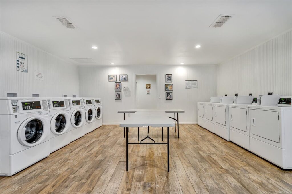 Image of the laundromat at Waggin' Tail RV Resort